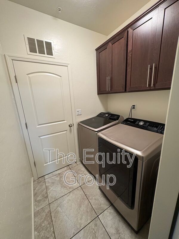 Foto del edificio - 3215 N Kent St