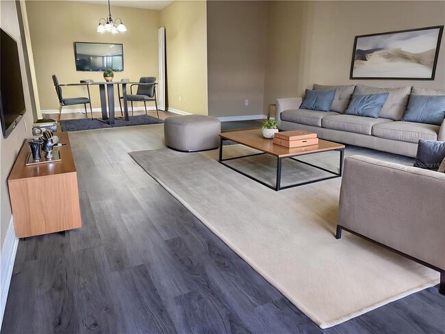 Building Photo - 4818 Tangerine Ave