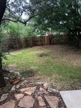 Building Photo - 983 Calico Garden