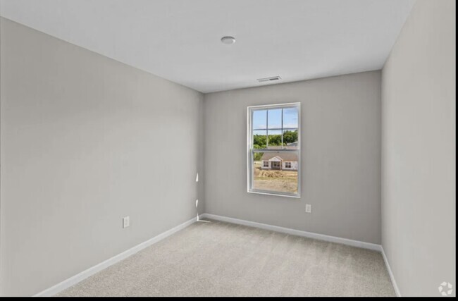 Building Photo - 4992 Pebble Ct