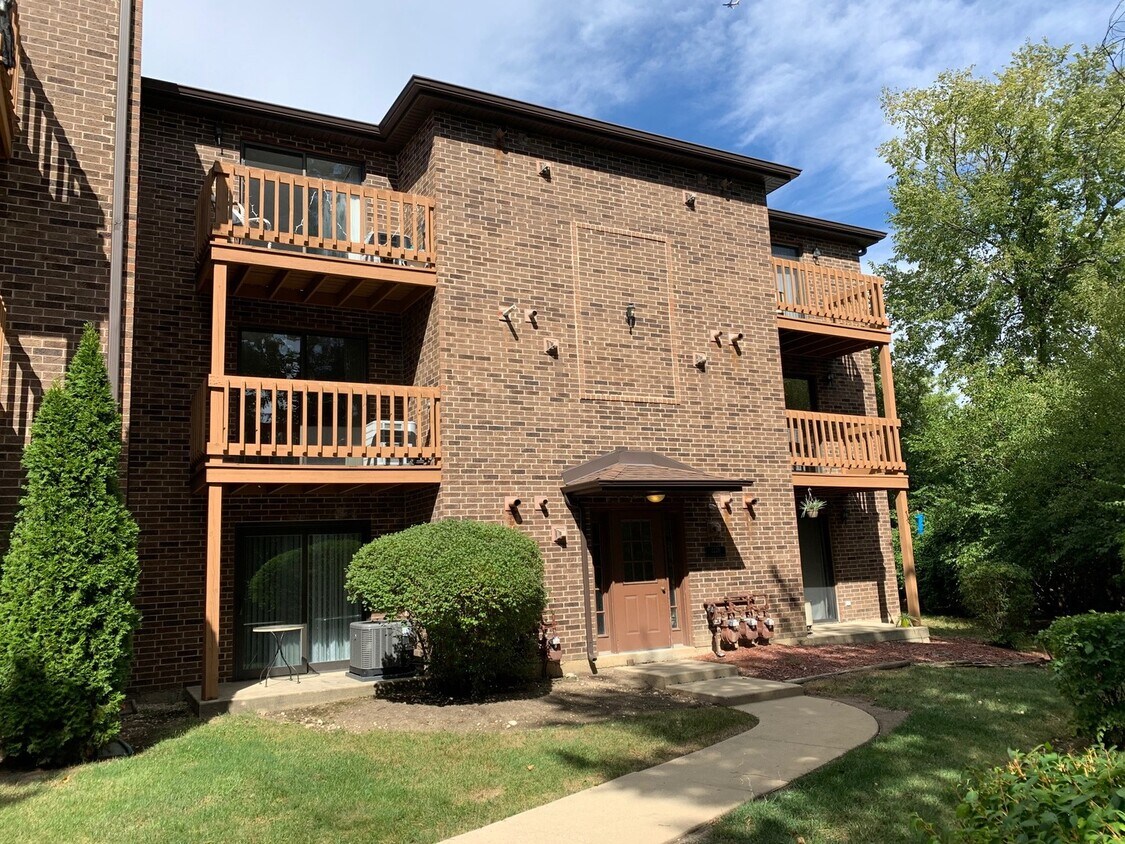 Primary Photo - 2226 Abbeywood Dr