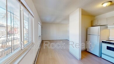 Building Photo - 1411 S Corona Ave