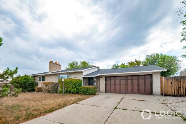 Photo - 12055 S. Cinnamon Ridge Rd- House