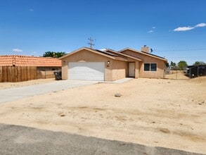 Building Photo - 6331 Hermosa Ave