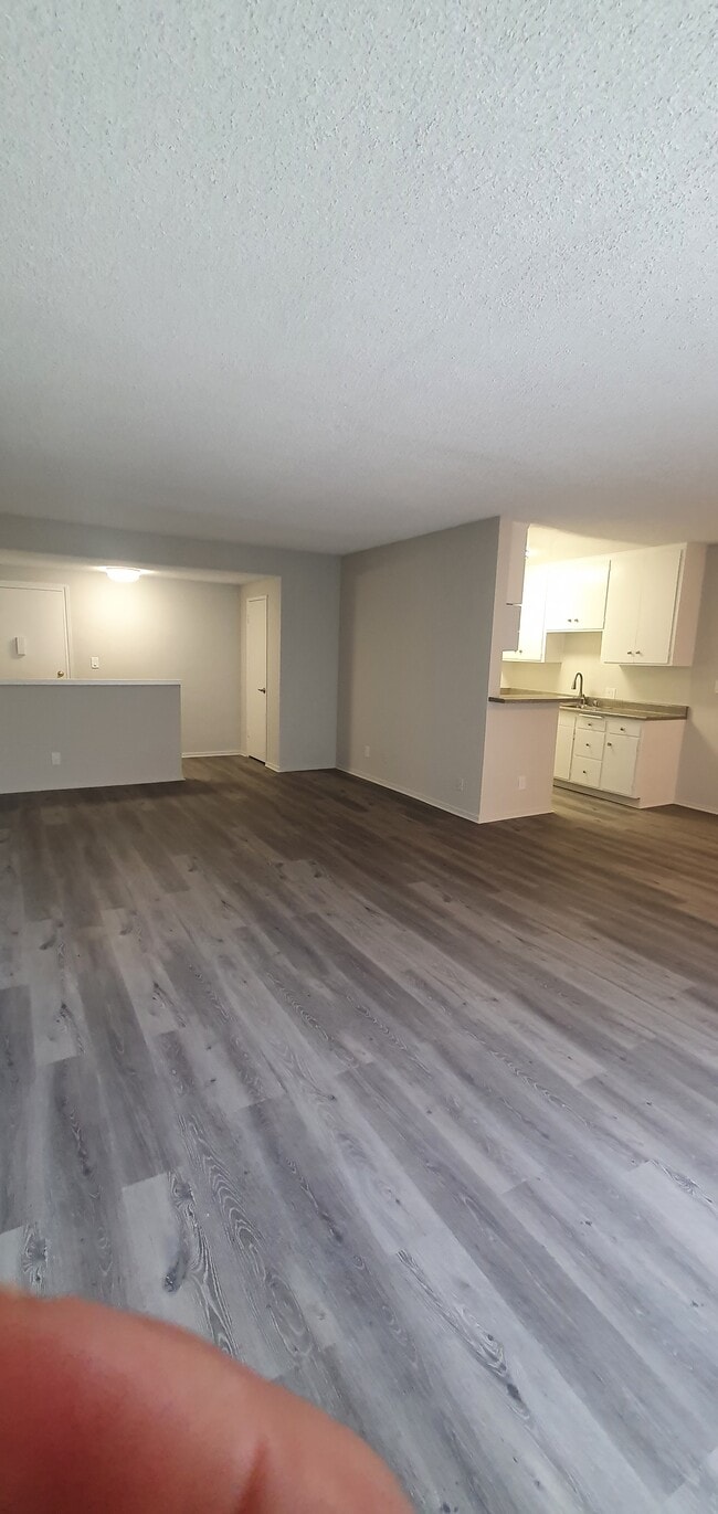 Building Photo - Clark Street Apartments