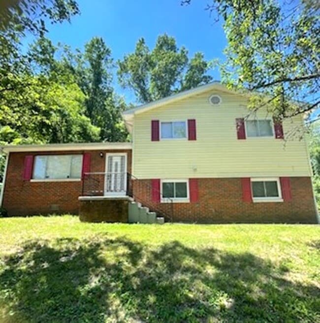 Building Photo - 1120 Norway Ave