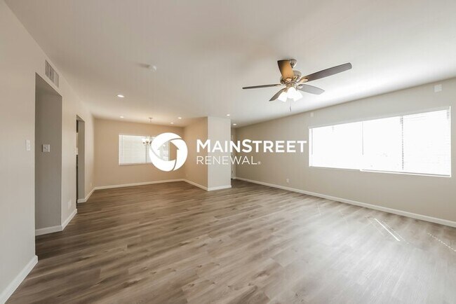 Foto del edificio - 3 Bedroom Pet-Friendly Home in Phoenix, AZ...