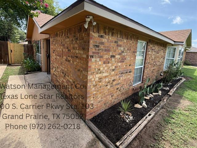 Foto del edificio - 3015 Oak Ridge Pl