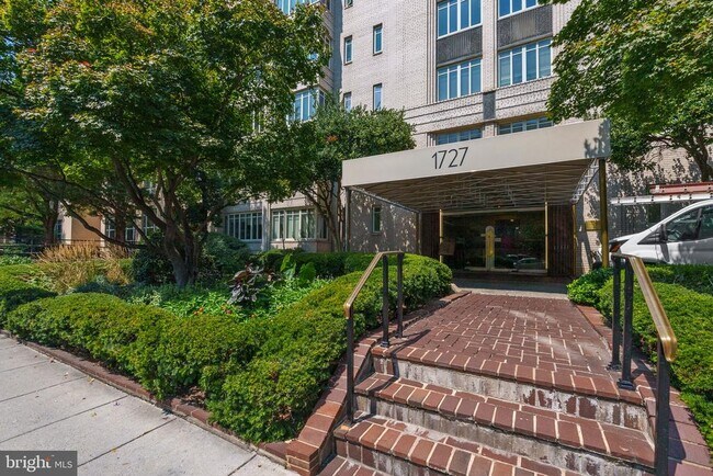 Foto del edificio - 1727 Massachusetts Ave NW