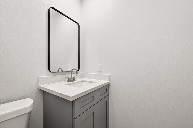 Foto del edificio - 13442 Greenway Dr
