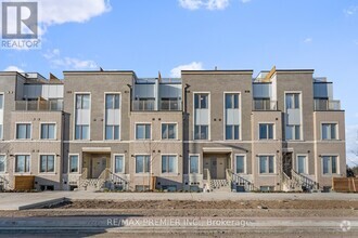 Building Photo - 100-100 Honeycrisp Cres