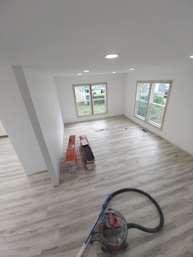 Living room with tons of natural light - 3914 Clarnin St
