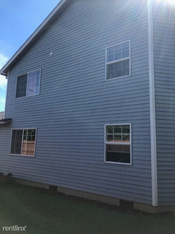 Building Photo - 2 br, 1.5 bath Townhome - 113 Delta Ct N
