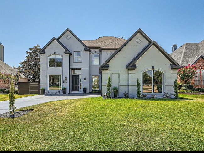 Building Photo - 1323 Bradford Dr