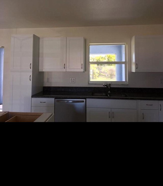Building Photo - 2605 Shelby Pkwy