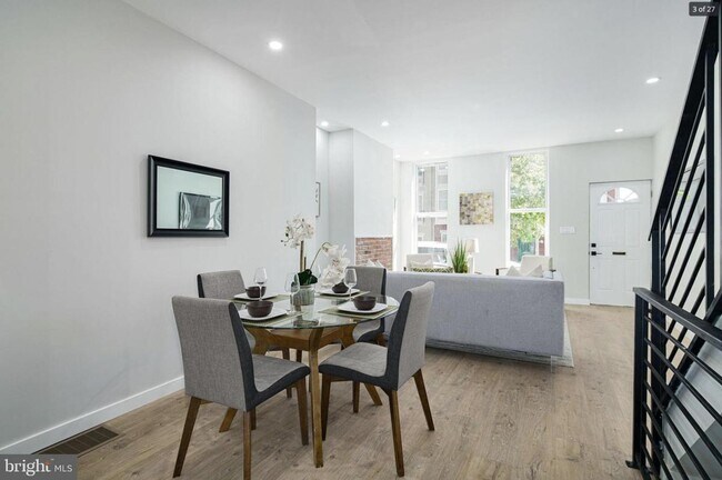 Foto del edificio - 648 N 36th St