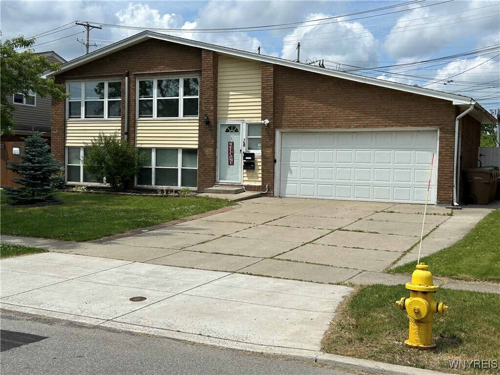 Foto principal - 18 Barone Cir