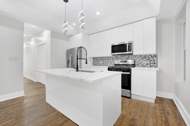 Foto del edificio - 4927 S Prairie Ave