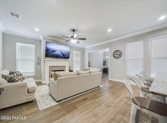 Foto del edificio - 116 Spider Lily Ln