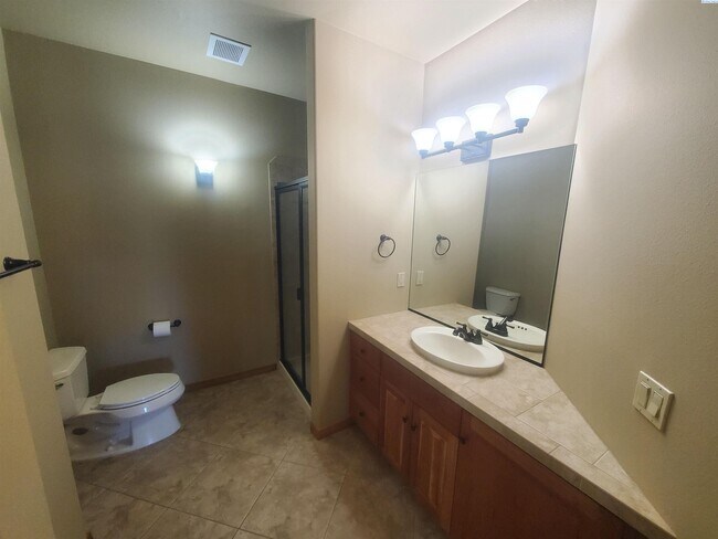 Building Photo - Riverwalk Village-Luxury living-partial ri...