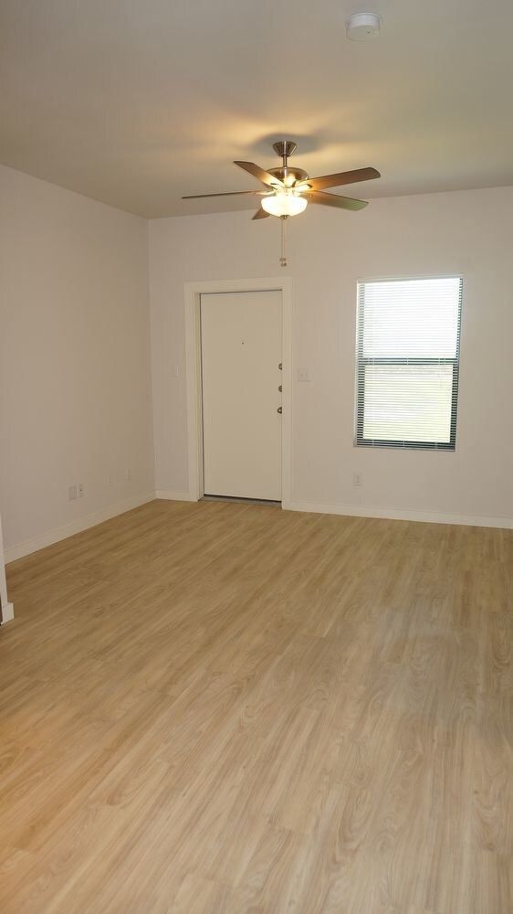 Foto del edificio - Modern 1 Bedroom Apartment Refrigerated A/C