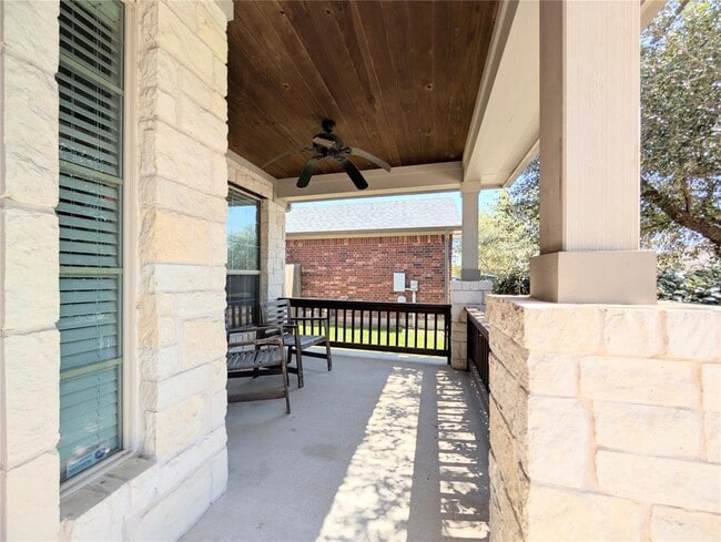 Foto del edificio - 6800 Bay City Bend