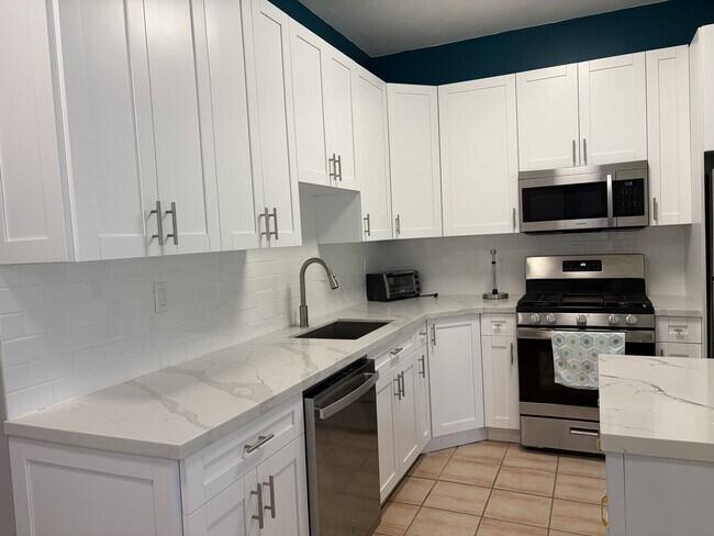 Kitchen - 14601 SW 122nd Pl