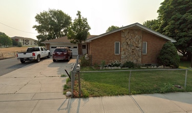 Building Photo - 4040 Hawthorne Rd