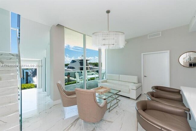 Building Photo - 400 Sunny Isles Blvd