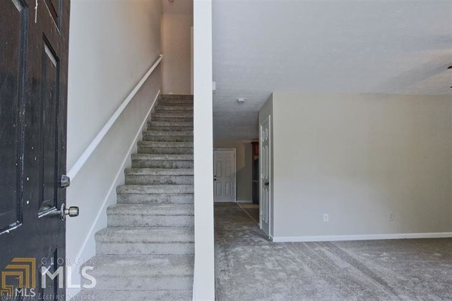 Building Photo - 5321 Kemper Pl