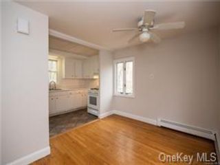 Building Photo - 91 Greenbush Rd