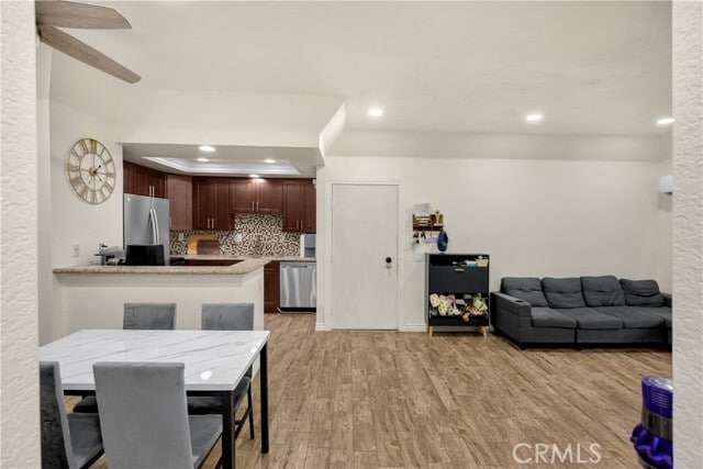 Building Photo - 22709 Lakeway Dr
