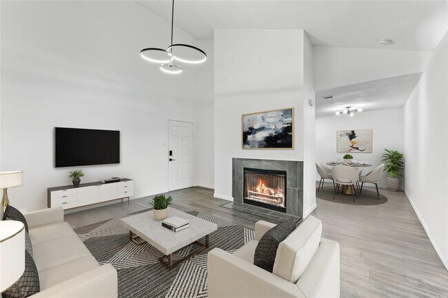 Building Photo - 8600 Fathom Cir