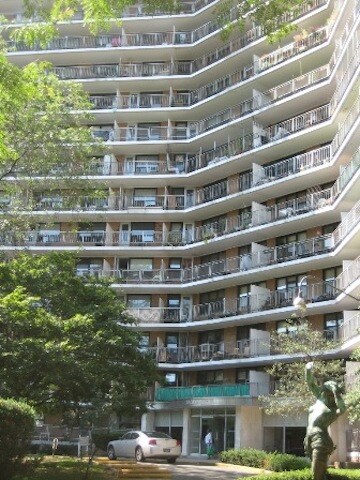 Foto del edificio - 6260 99th St