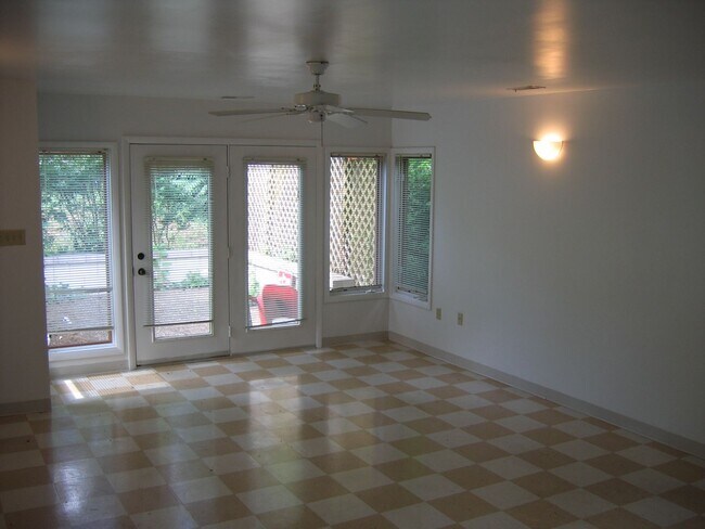 Foto del edificio - 2312 Price Ave