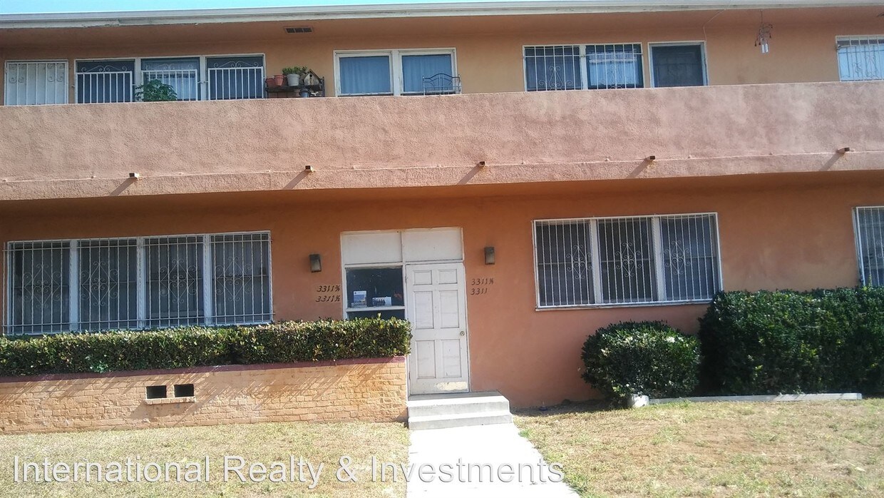 Foto principal - 3311 1/2 W 78th St