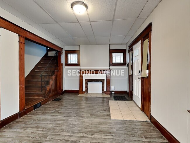 Building Photo - 2700 E 40th ST