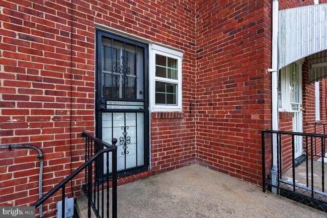 Building Photo - 3902 Elmora Ave