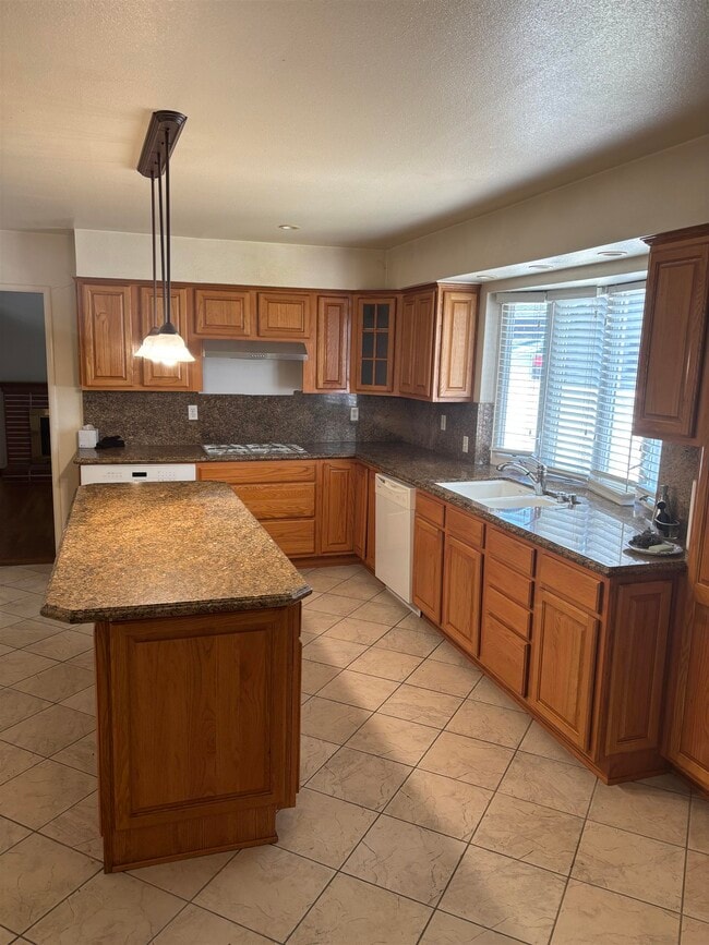 Foto del edificio - 1310 B St