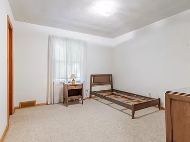 Foto del edificio - 4627 Newburg Rd