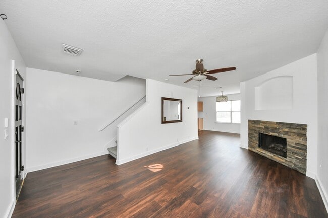 Building Photo - 21218 Somerset Park Ln