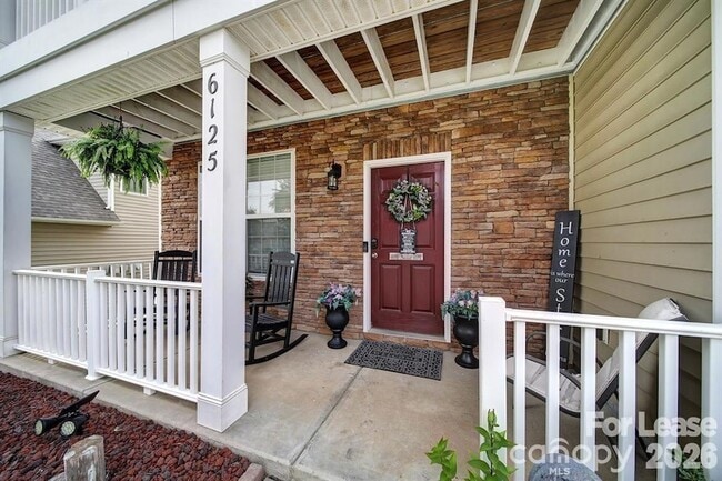 Building Photo - 6125 Kilchurn Dr