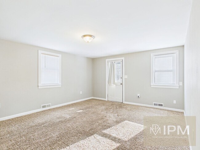 Foto del edificio - Spacious 3 Bedroom, 1 Bath Home in Central Dauphin Schools!