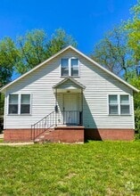 Building Photo - 210 S Manhattan Ave