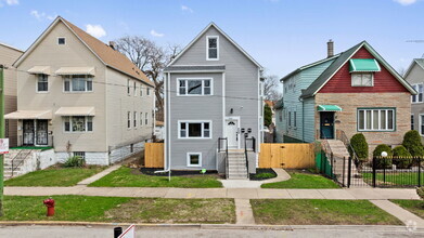 Building Photo - 9419 S St Lawrence Ave