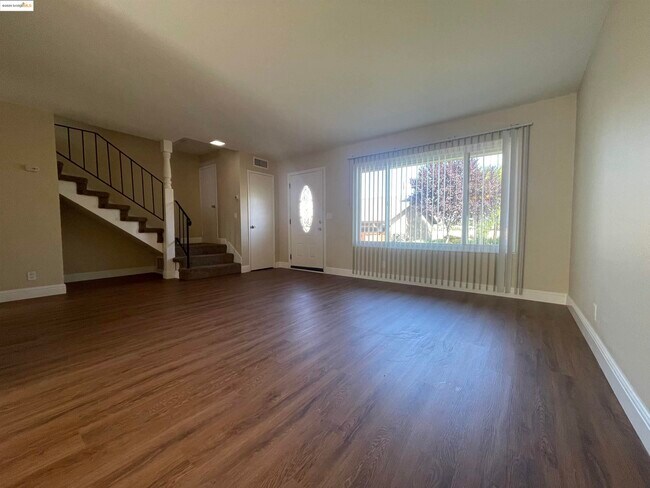 Foto del edificio - 35 Fountainhead Ct