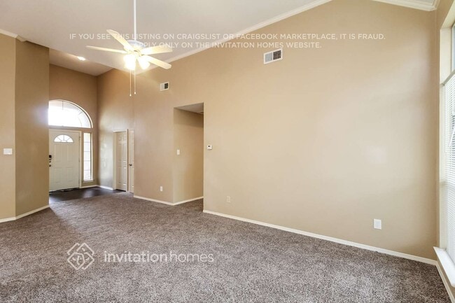 Building Photo - 12418 Summer Hill Dr