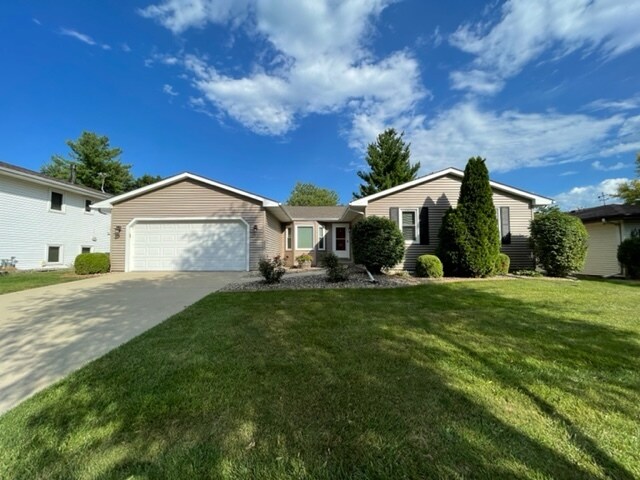 Foto principal - 208 Greenleaf Dr