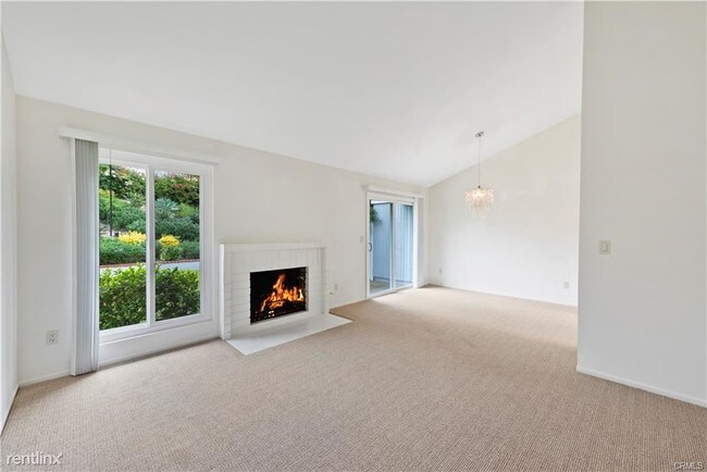 Building Photo - 2 br, 2.5 bath House - 33502 Spinnaker Dr S