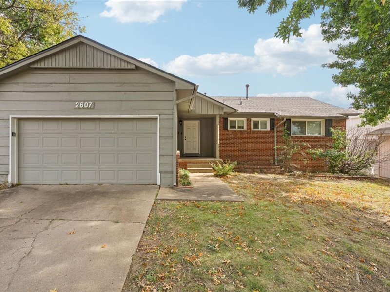 Foto principal - 2607 S Maplewood Ave